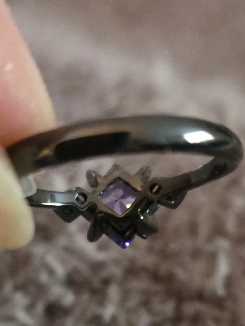 *Fragrant Jewels* Purple Square-Cut Stone Ring
